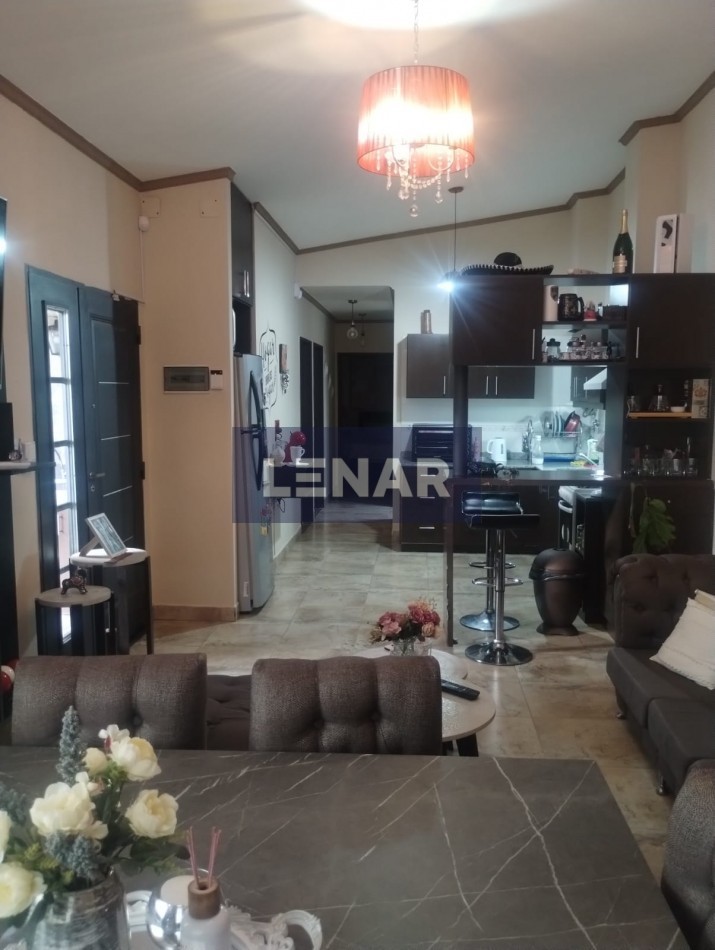 SE VENDE CASA EN LOS PERALES