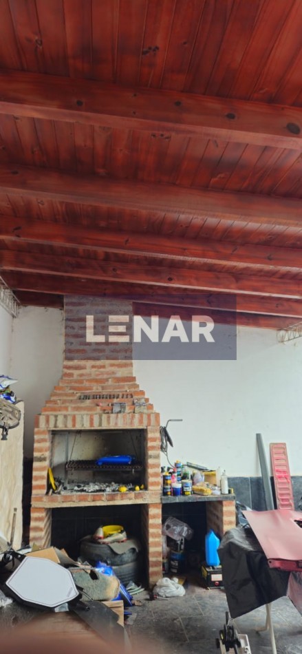 SE VENDE CASA B° SARGENTO CABRAL