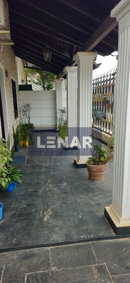 SE VENDE CASA B° SARGENTO CABRAL
